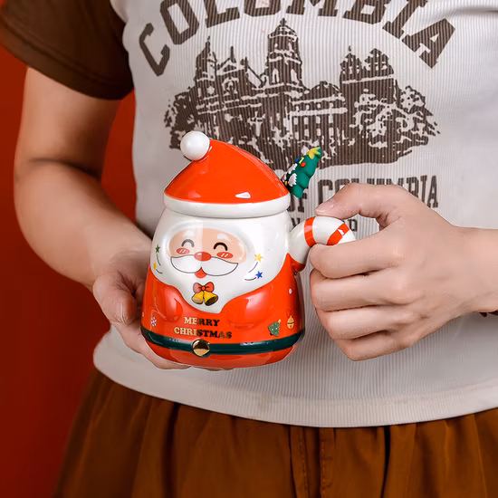 Caneca de desenho animado por atacado de fábrica Caneca de café de cerâmica personalizada Copo de Natal